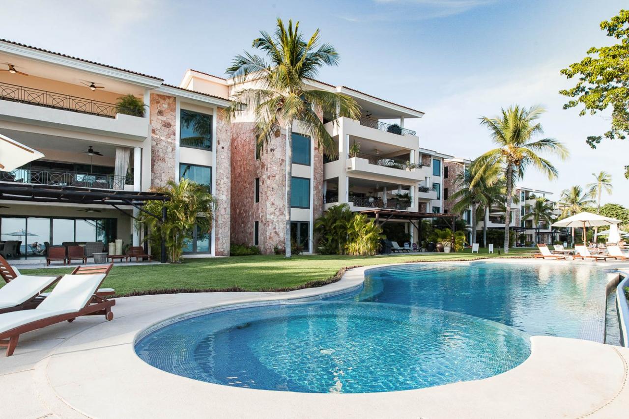 Condo Clavel